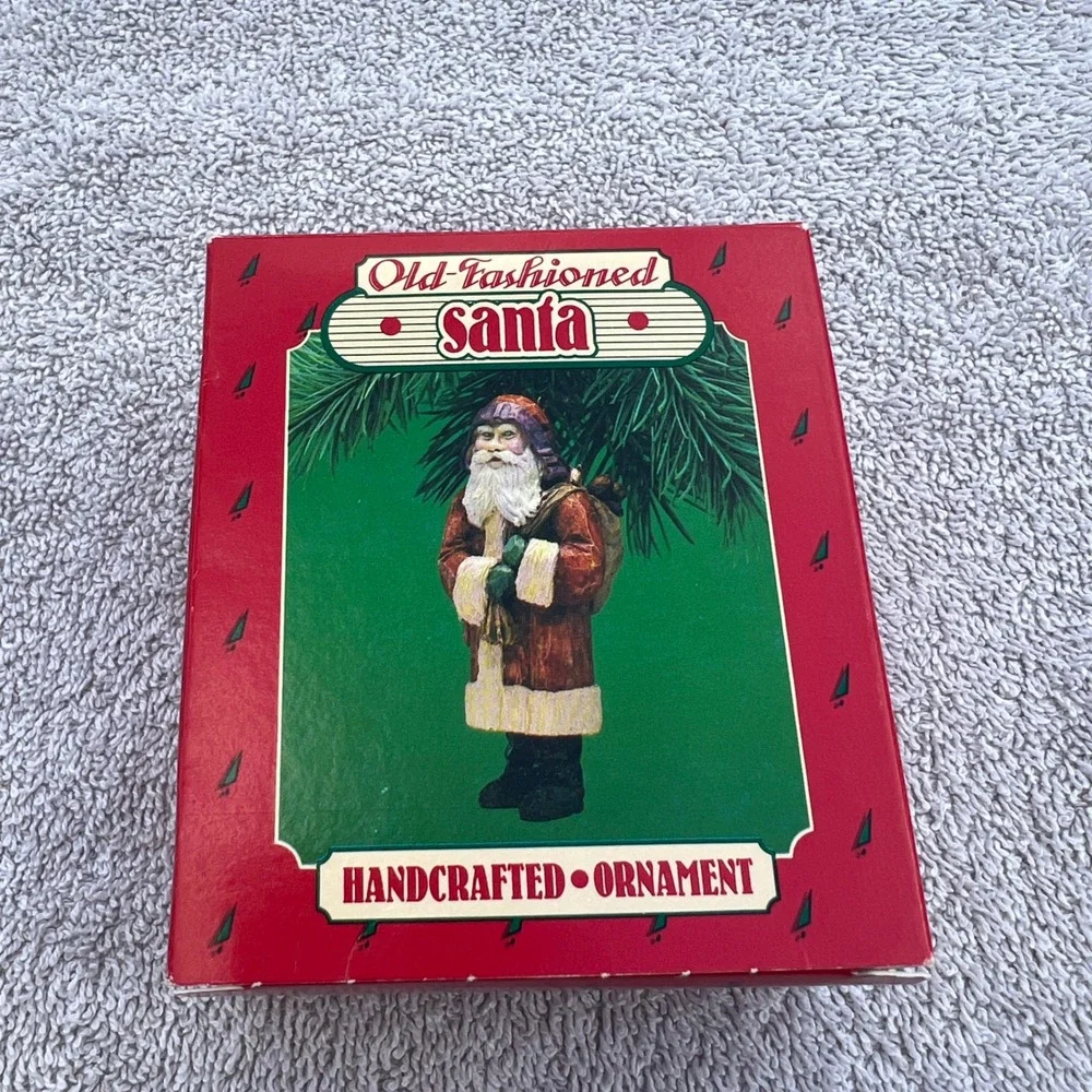 Hallmark Keepsake 1986 Old Fashioned Santa Handcrafted Ornament Boxed